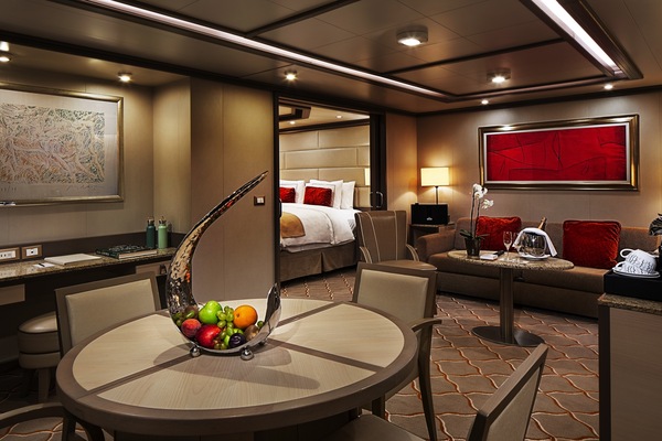 ©Silversea Cruises Silver Moon Silver Suite Living Room.jpg